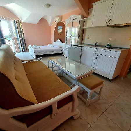 Hotel Family Paros 2