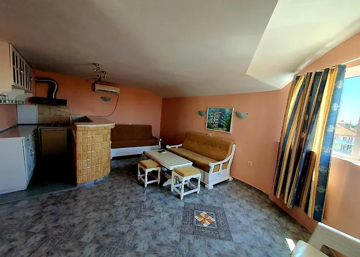 Family Paros 2 2* Ahyolu