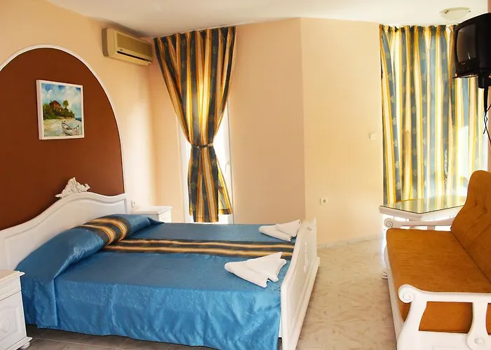 Family Paros 2 2* Ahyolu